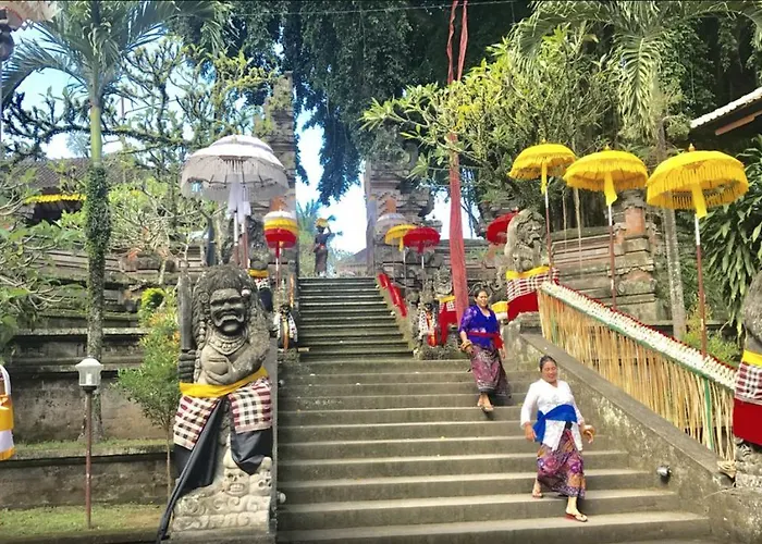 Golden Garden 招待所